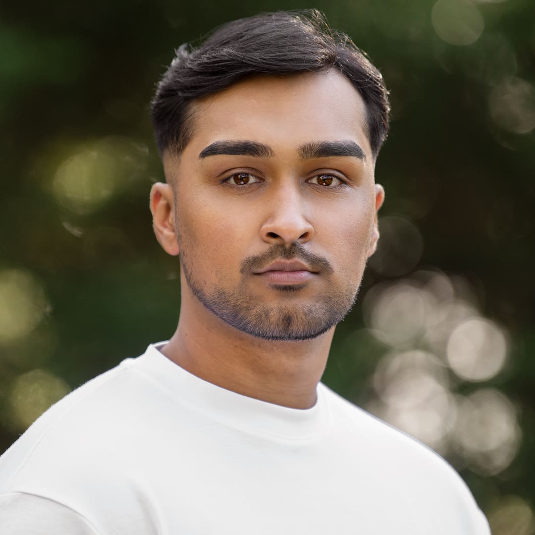 Outdoor actor headshot taken in natural light in Melbourne's eastern suburbs.